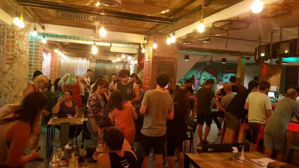 Route 66 Music Restaurant & Hostel Сиемрип Экстерьер фото